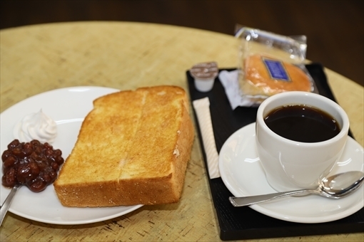 栄のダイヤコーヒーで 小倉トーストモーニング 名古屋ナビ